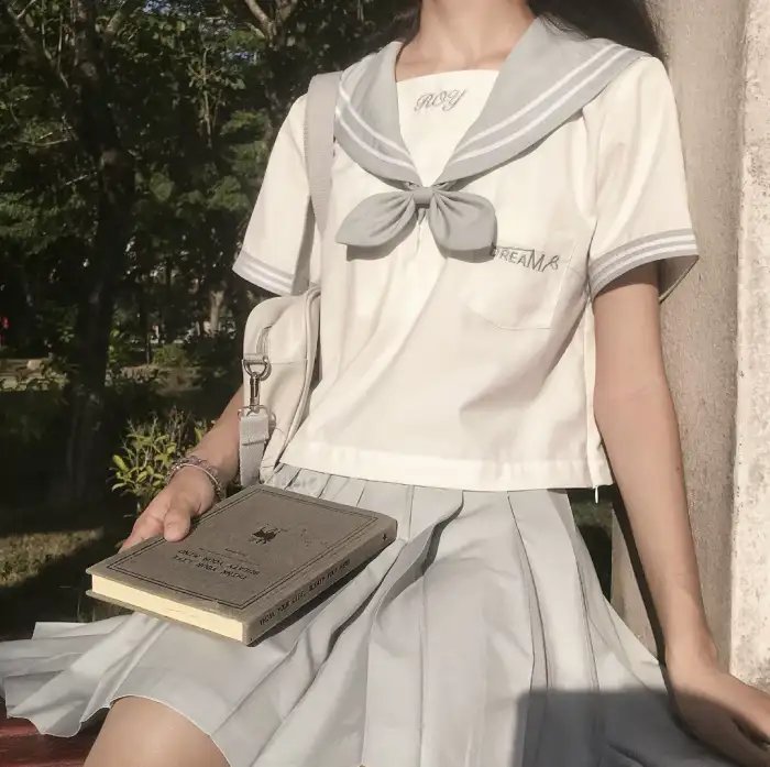 里里